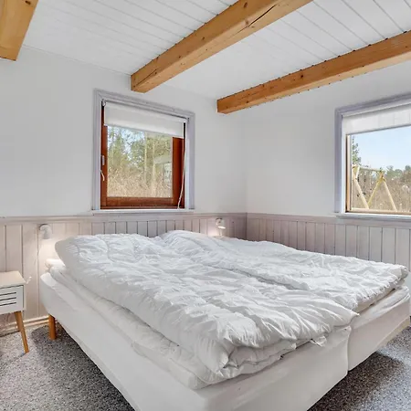 4 Bedroom Amazing In 別荘