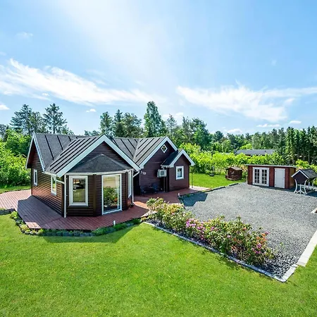 4 Bedroom Amazing In * Fårvang