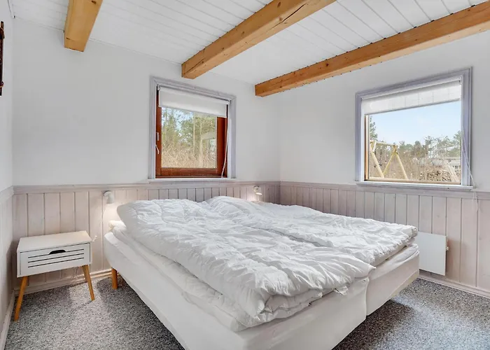 4 Bedroom Amazing In Дом отдыха